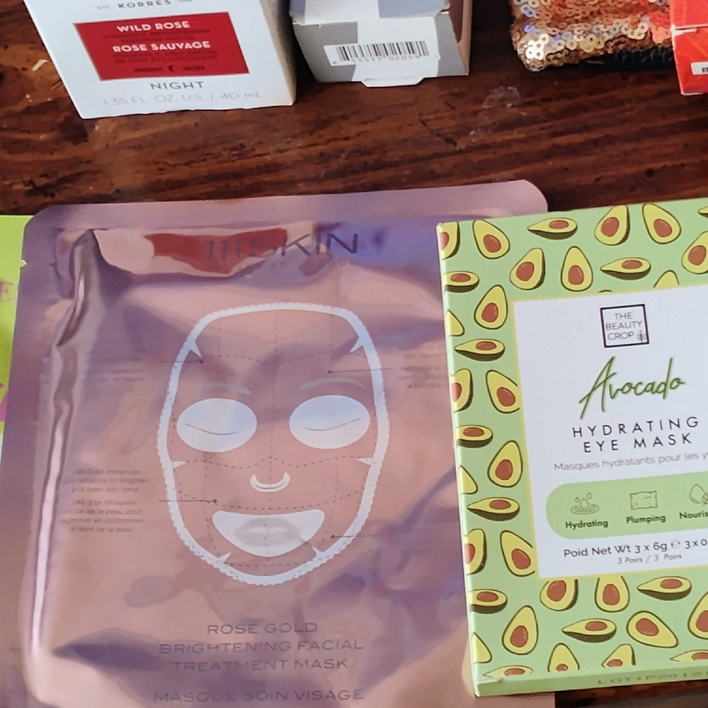 Victoria's Secret Rose Gold Brightening Facial Mask